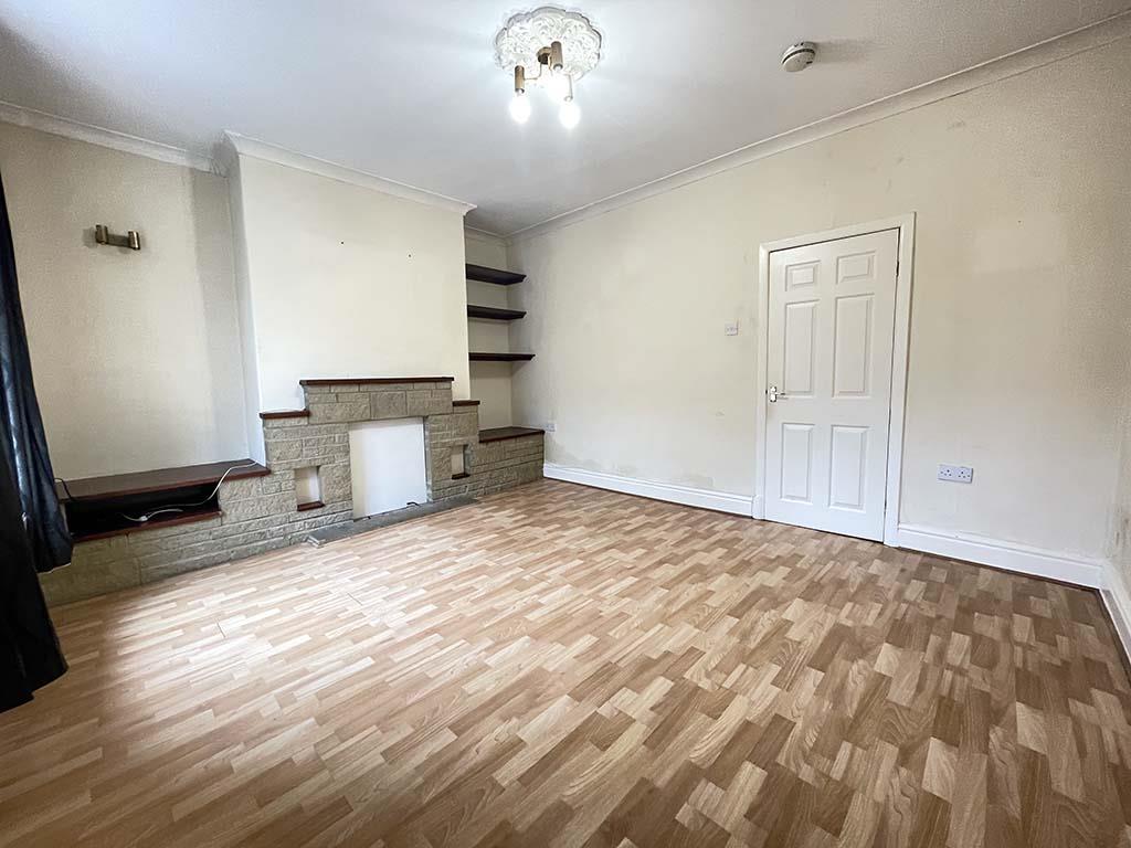 2 bedroom mid terrace house SSTC in Earby - Lounge